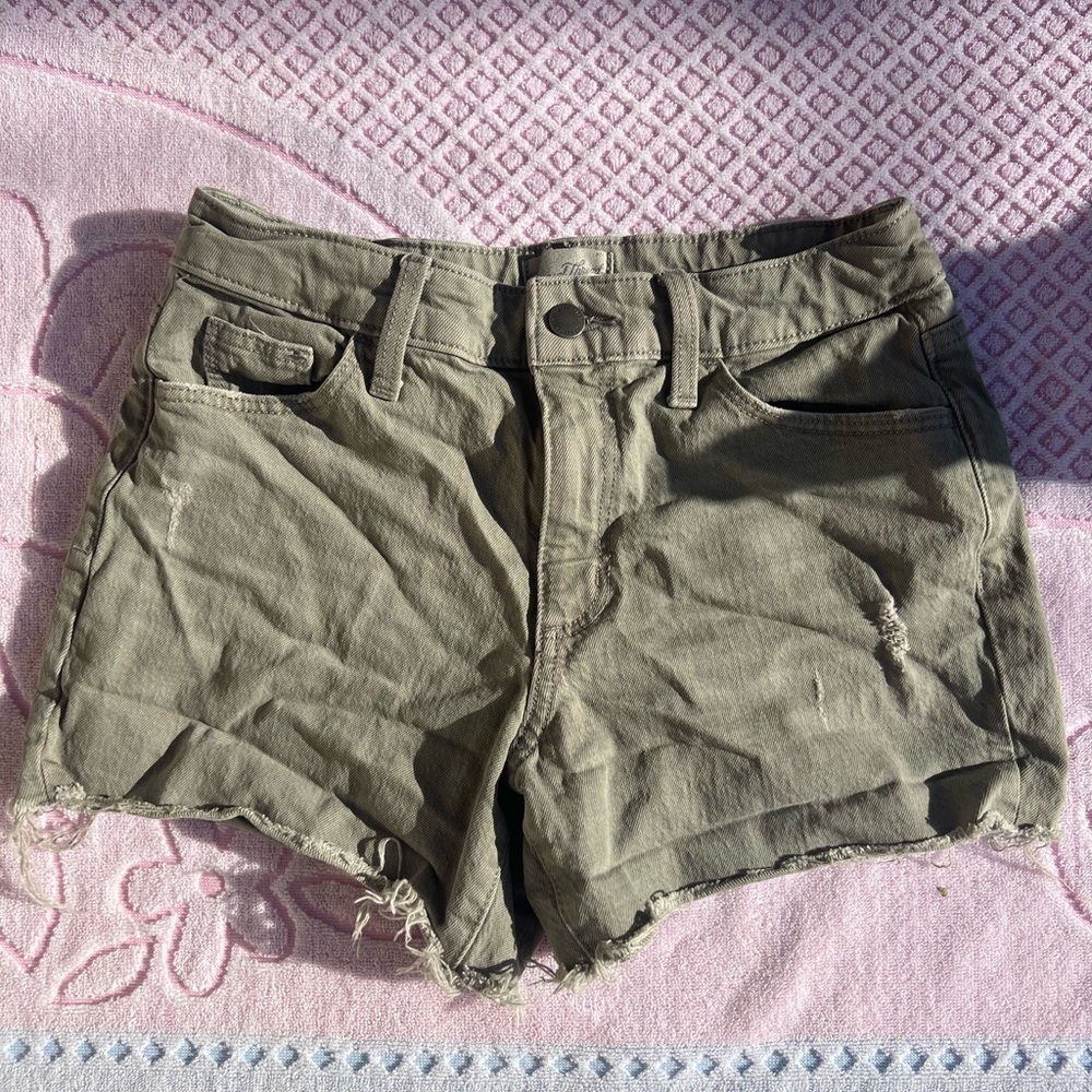 Universal Thread Women's Vintage Midi Shorts Size 2/28